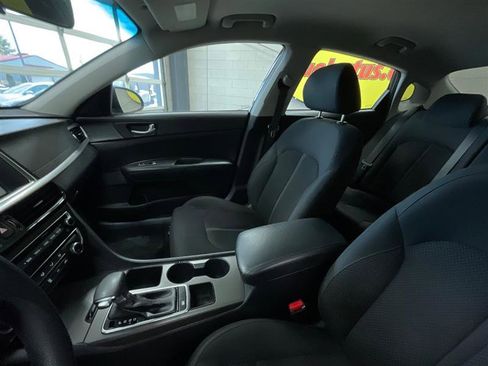 Used 2020 Kia Optima LX image 12