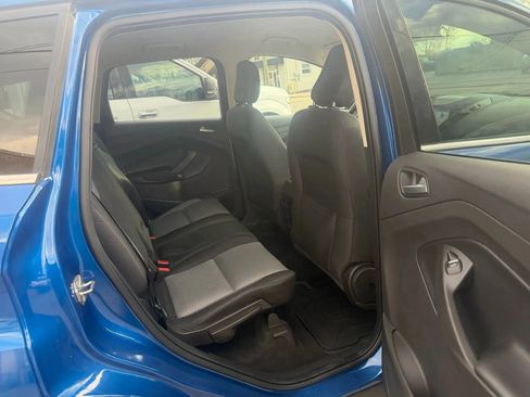 Used 2019 Ford Escape SE image 27