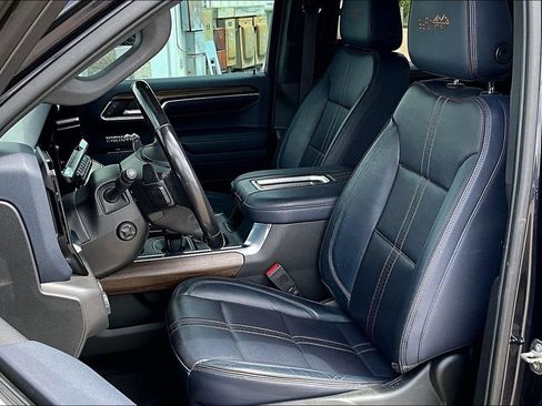 Used 2022 Chevrolet Silverado 1500 High Country w/ Z71 Off-Road Package AWD/4WD image 30