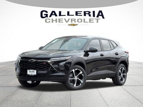 New 2026 Chevrolet Trax RS FWD image 2
