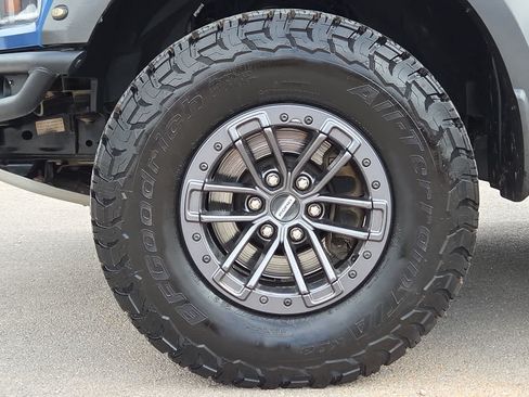 Used 2019 Ford F150 Raptor w/ Equipment Group 802A Luxury AWD/4WD image 12