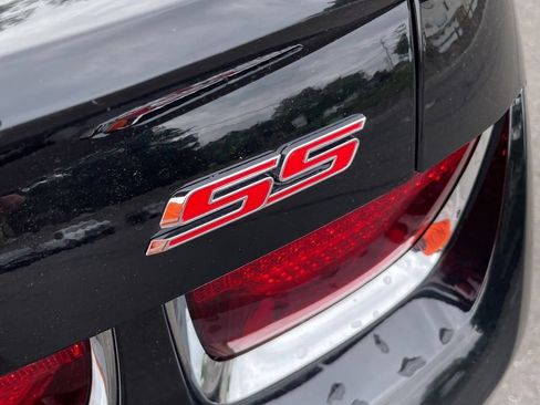 Used 2010 Chevrolet Camaro SS w/ RS Package RWD image 6