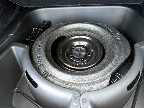 Used 2015 Jeep Grand Cherokee Limited w/ Luxury Group II image 29