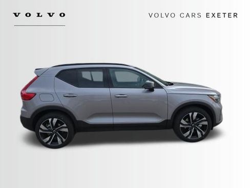 New 2026 Volvo XC40 B5 Plus w/ Climate Package AWD/4WD image 8