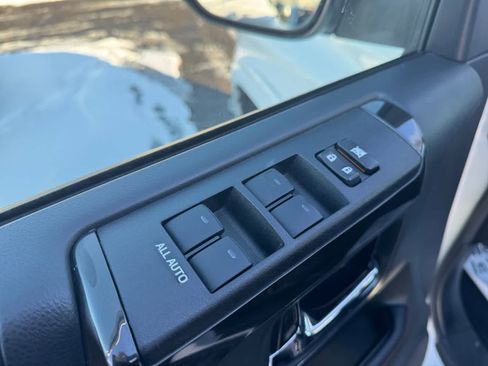 Used 2023 Toyota 4Runner TRD Off-Road image 16