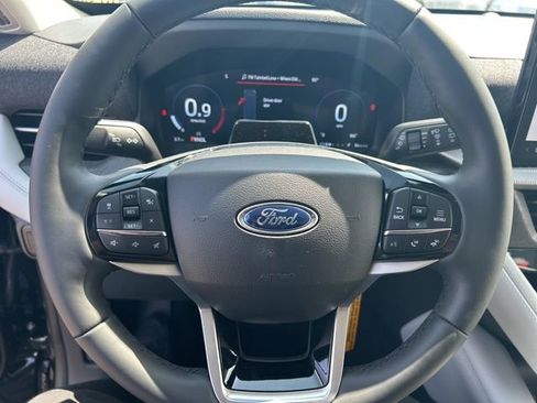 New 2026 Ford Explorer Platinum image 29