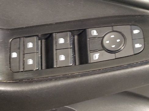 Used 2024 Nissan Rogue S AWD/4WD image 27