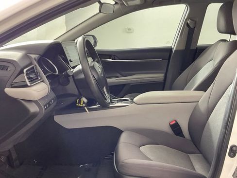 Used 2022 Toyota Camry LE w/ Carpet Mat Package (TMS) image 10