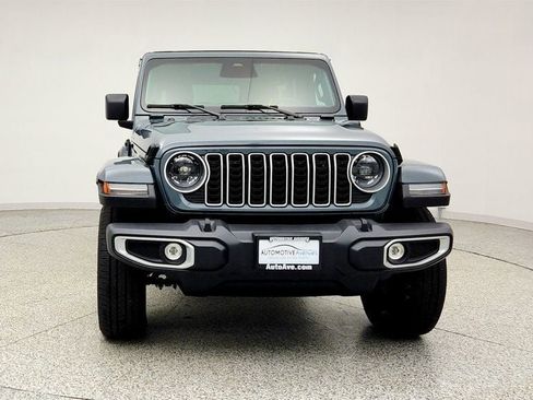 Used 2025 Jeep Wrangler Unlimited Sahara w/ Safety Group AWD/4WD image 2
