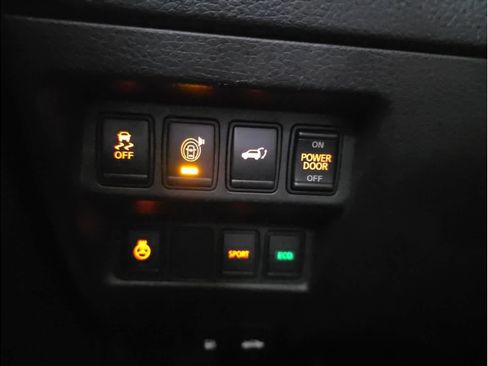 Used 2017 Nissan Rogue SL image 30