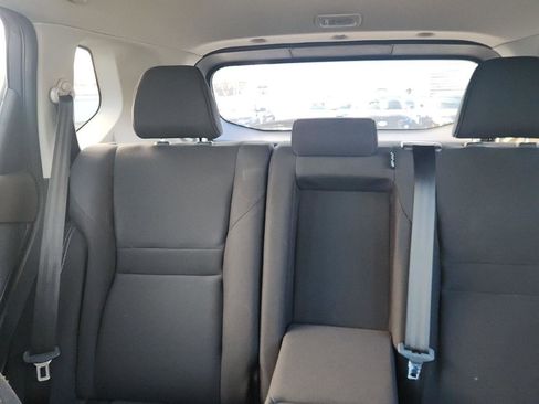 Used 2023 Nissan Rogue S image 18