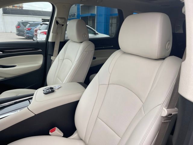 Used 2024 Buick Enclave Premium w/ Experience Buick Package AWD/4WD image 17
