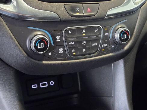 Certified 2024 Chevrolet Equinox LT AWD/4WD image 27
