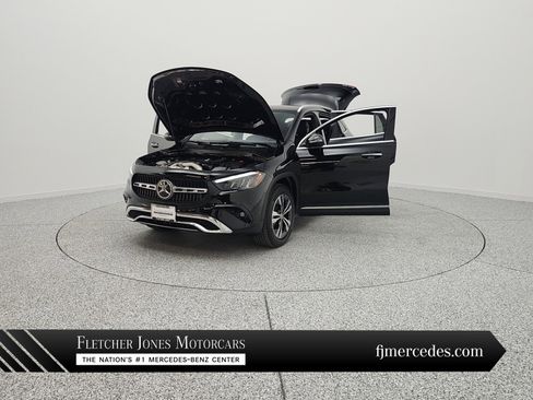 Certified 2025 Mercedes-Benz GLA 250 image 1
