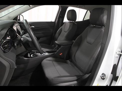 Used 2023 Buick Encore GX Preferred w/ Cold Weather Comfort Package AWD/4WD image 5