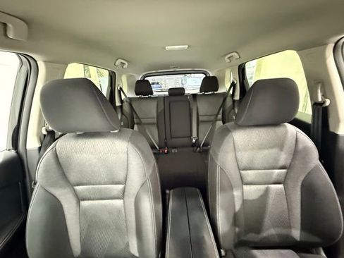 Used 2025 Nissan Rogue SV image 28