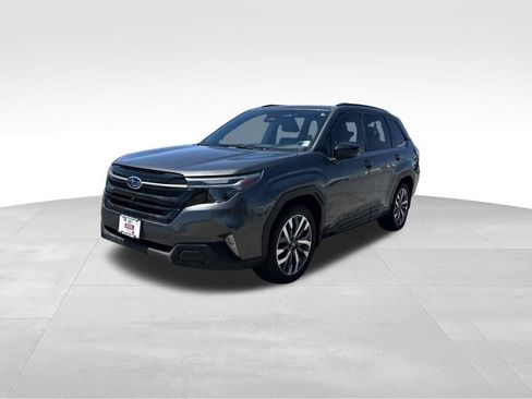 Certified 2025 Subaru Forester Touring w/ Popular Package - Touring AWD/4WD image 4