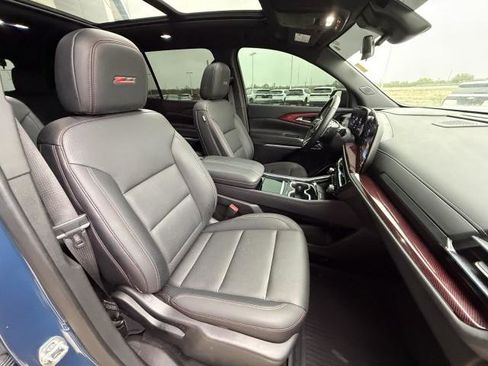 Used 2025 Chevrolet Traverse Z71 w/ Enhanced Driving Package AWD/4WD image 28