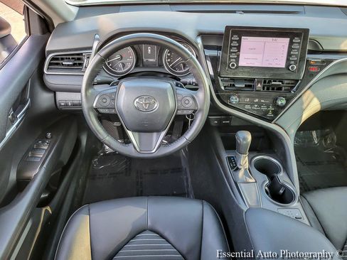 Used 2023 Toyota Camry SE FWD image 13