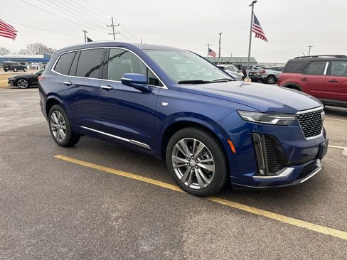 Used 2023 Cadillac XT6 Premium Luxury w/ Technology Package image 10