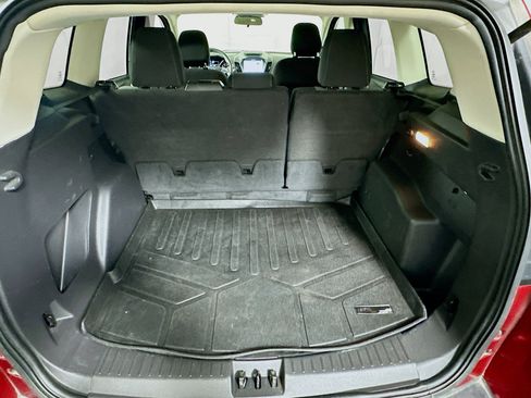 Used 2018 Ford Escape SE w/ SE Sync 3 Package image 26