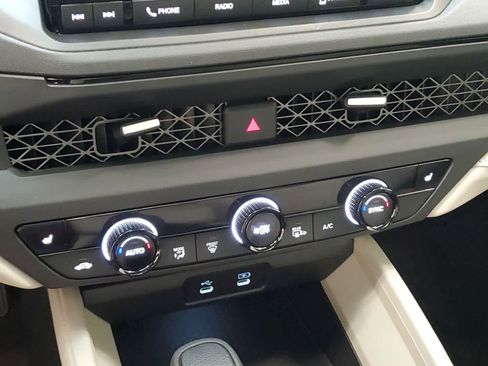 Used 2025 Honda Accord SE image 30