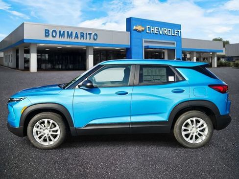New 2026 Chevrolet TrailBlazer LS w/ LS Convenience Package FWD image 2