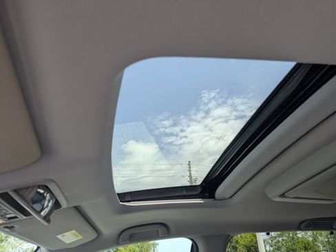 Used 2020 Honda Pilot Touring image 21