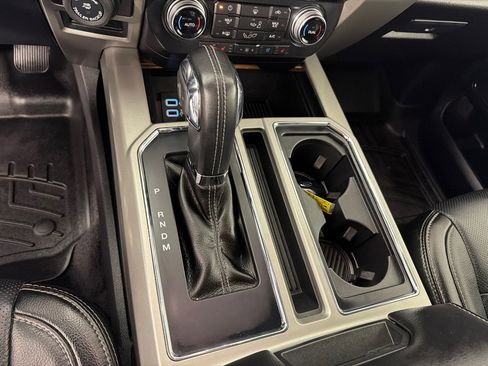 Used 2017 Ford F150 Lariat w/ Equipment Group 502A Luxury image 19