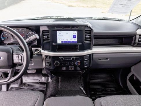 Used 2024 Ford F250 XL w/ XL Chrome Package image 15