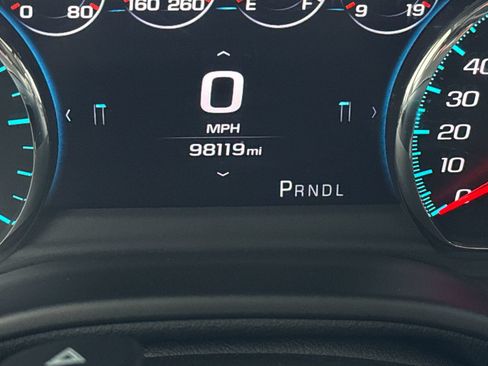 Used 2017 GMC Yukon Denali w/ Open Road Package AWD/4WD image 23