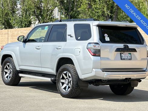 Used 2024 Toyota 4Runner TRD Off-Road Premium w/ Moonroof Package AWD/4WD image 6