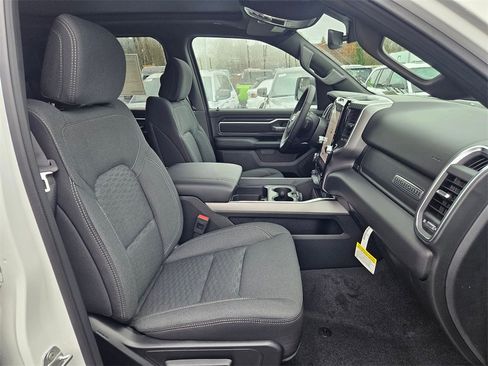 New 2026 RAM 1500 4x4 Crew Cab image 18