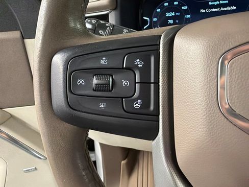 Used 2022 GMC Yukon XL Denali w/ Denali Premium Package AWD/4WD image 18