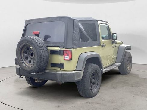 Used 2013 Jeep Wrangler Sahara w/ Connectivity Group AWD/4WD image 5