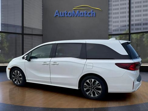 Used 2025 Honda Odyssey Elite image 7