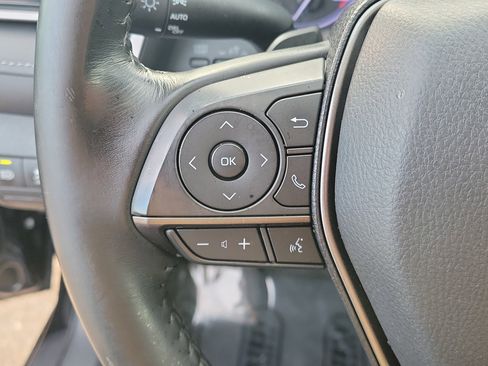 Used 2021 Toyota Camry SE w/ Convenience Package image 27