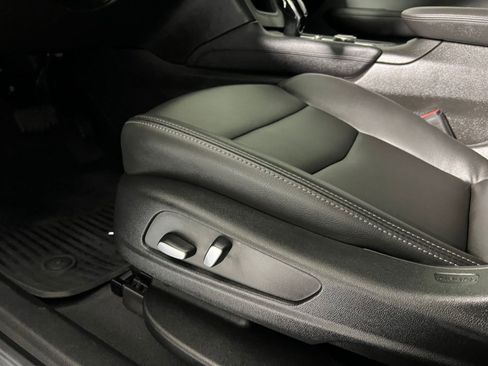 Used 2023 Cadillac XT6 Luxury image 13