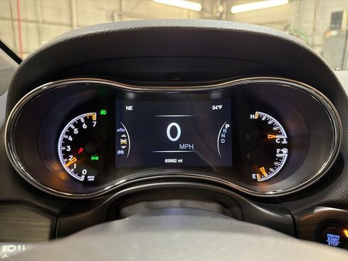 Certified 2020 Jeep Grand Cherokee Altitude image 20