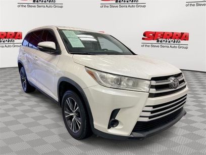 Used 2019 Toyota Highlander LE