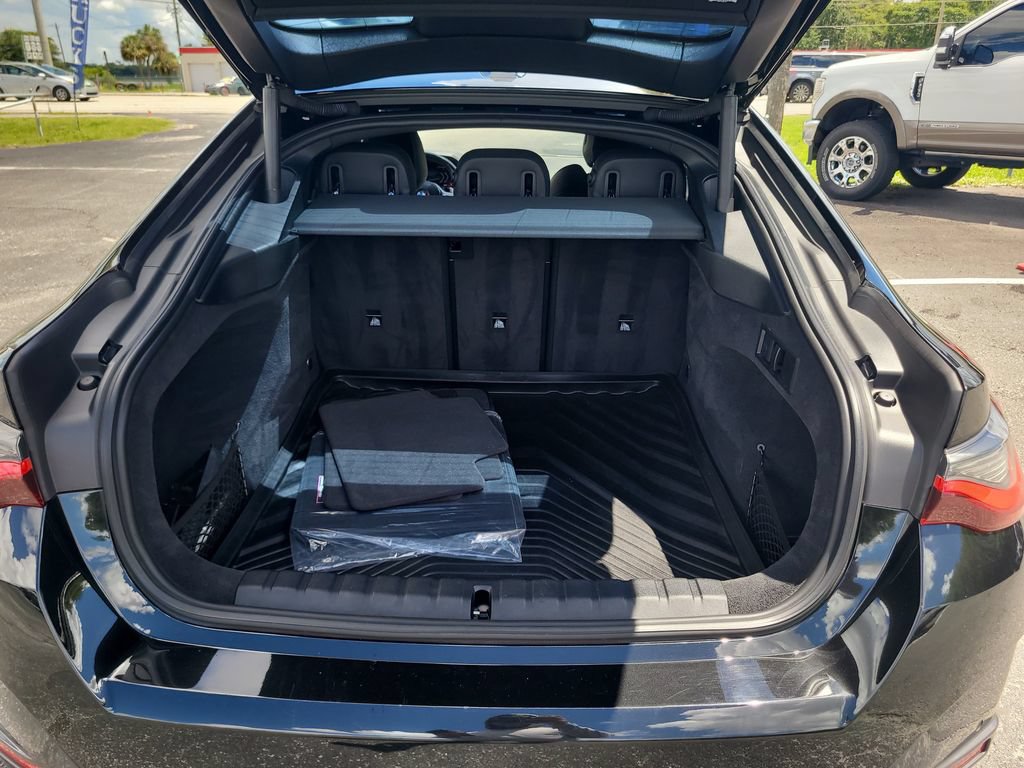Used 2022 BMW 430i Gran Coupe w/ M Sport Package RWD image 6