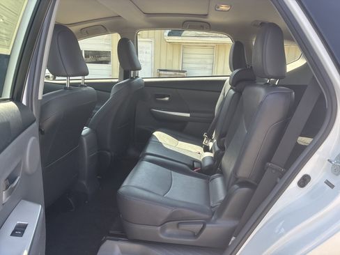 Used 2012 Toyota Prius V Five image 13