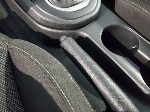 Certified 2022 Kia Forte LXS w/ LXS Technology Package image 26