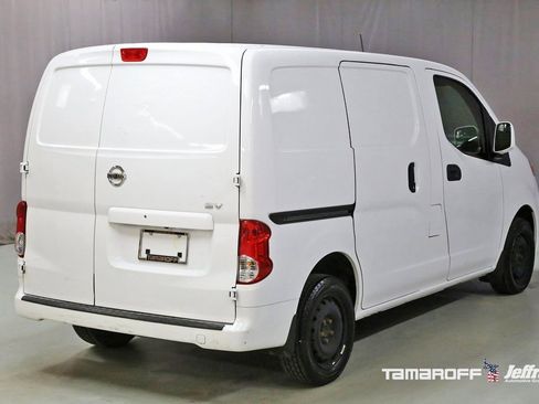 Used 2020 Nissan NV200 SV image 12