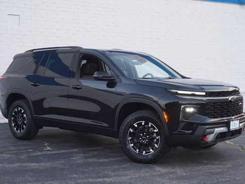 New 2026 Chevrolet Traverse Z71 w/ Driver Confidence Package image 3