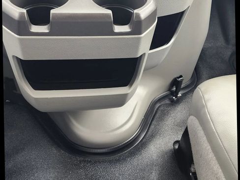 Used 2024 Ford E-350 and Econoline 350 Super Duty w/ Power Windows & Locks Group image 33