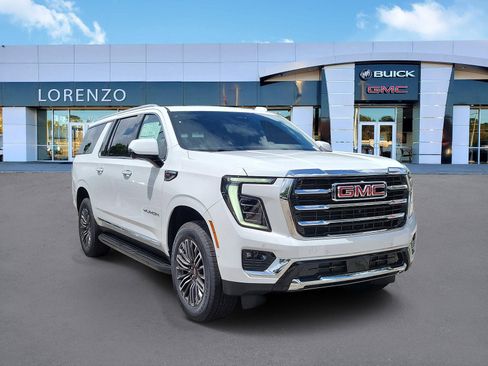 New 2026 GMC Yukon XL Elevation w/ Elevation Premium Package RWD image 3