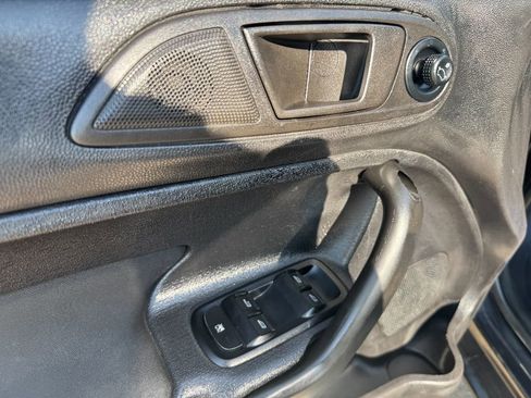 Used 2011 Ford Fiesta SE w/ 203A Rapid Spec Order Code image 16