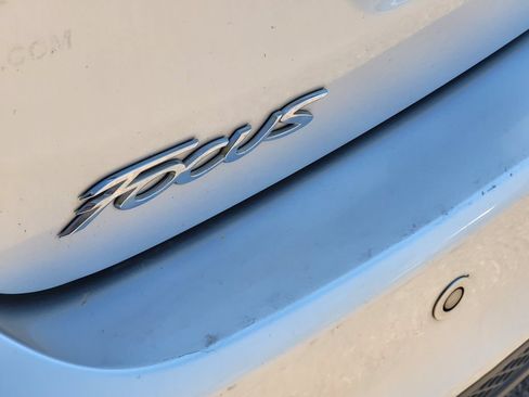 Used 2018 Ford Focus SEL w/ Cold Weather Package FWD image 24