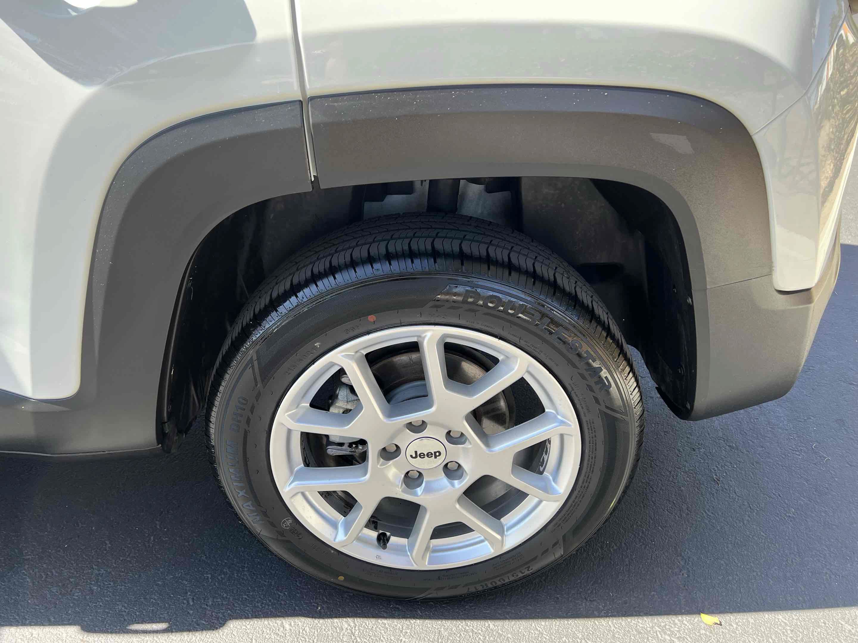 Used 2022 Jeep Renegade Latitude AWD/4WD image 71